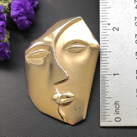 Vintage  1 Side Half Face Abstract Brooch Pin 1990 

Modern - Picture 3 of 6